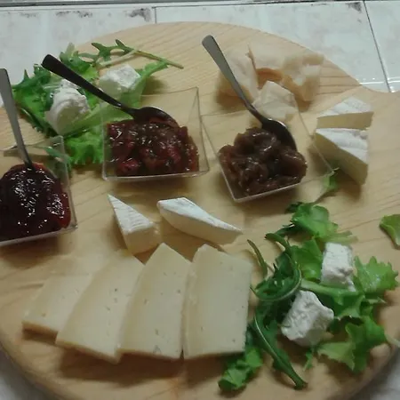 בית חווה Il Vecchio Portico