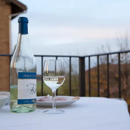 בית חווה Il Vecchio Portico