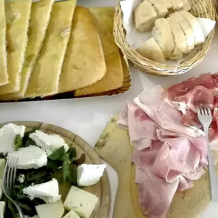 בית חווה Il Vecchio Portico